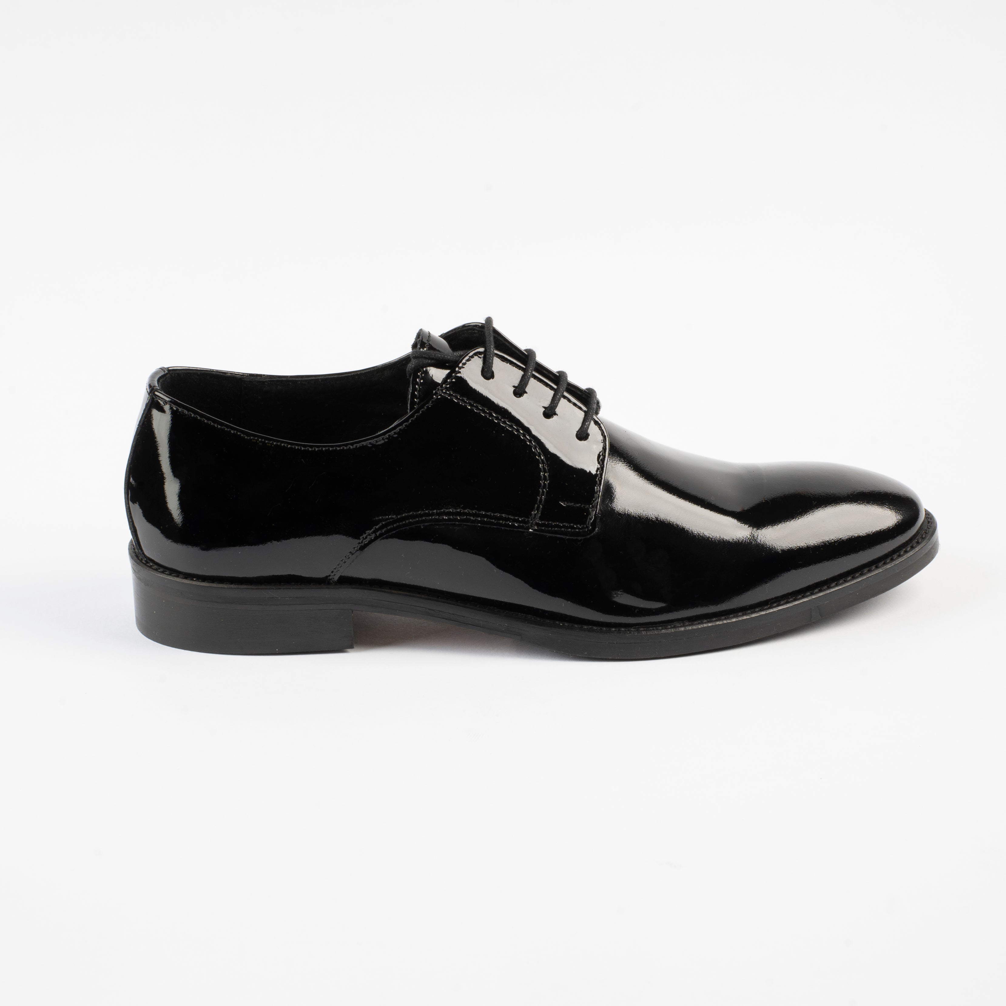Stringata vernice nera